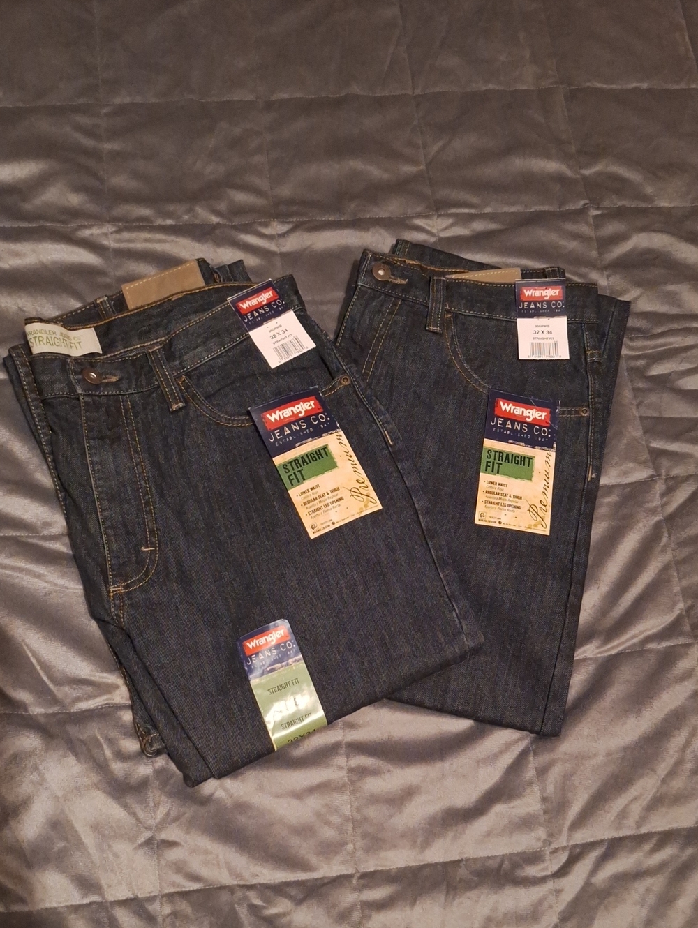 2 Pair Wrangler Jeans Straight Fit Premium 32 X 34 NWT Dark Wash Color